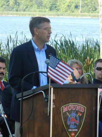Rep. Paulsen delivers remarks during the 10th Anniversary of 9/11 memorial service in Mound, MN.