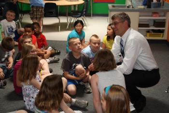 4th graders at Normandale Hills in Bloomington visit with Congressman Paulsen