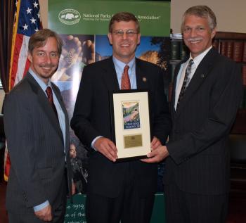 Rep. Paulsen receives the National Parks Heritage Award