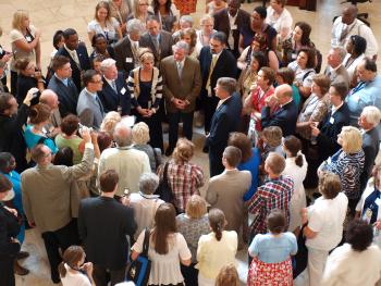 Paulsen Meets with Constituents with Christians United for Israel in the Cannon Rotunda