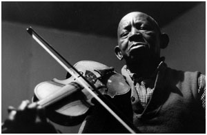 Unknown Fiddler from Southern US Field Trip, 1959. Photo by Alan Lomax.