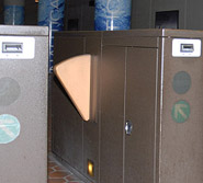 Enter faregates with green and white arrow