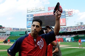 WASHINGTON, DC - SEPTEMBER 22:  Gio Gonzalez #47 of the Washington Nationals waves to the crowd after earning his 20th win of the season as the Washington Nationals defeated the Milwaukee Brewers 10-4 at Nationals Park on September 22, 2012 in Washington, DC.  (Photo by Patrick McDermott/Getty Images)