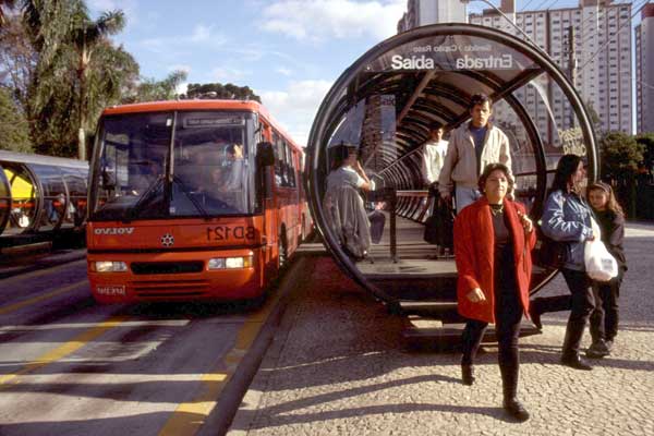 Greenovate! City of Curitiba, Brazil Rapid Transit System 