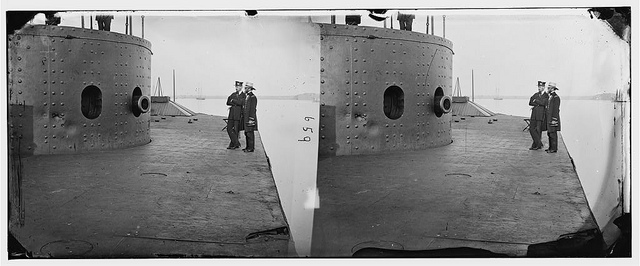 [James River, Va. Deck and turret of U.S.S. Monitor] (LOC)