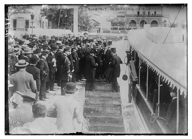 Roosevelt debarking - Rio Janeiro (LOC)