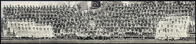 Officers, nurses, and hospital corps, Base Hospital, Camp MacArthur, Waco, Texas, June 4, 1918 (LOC)