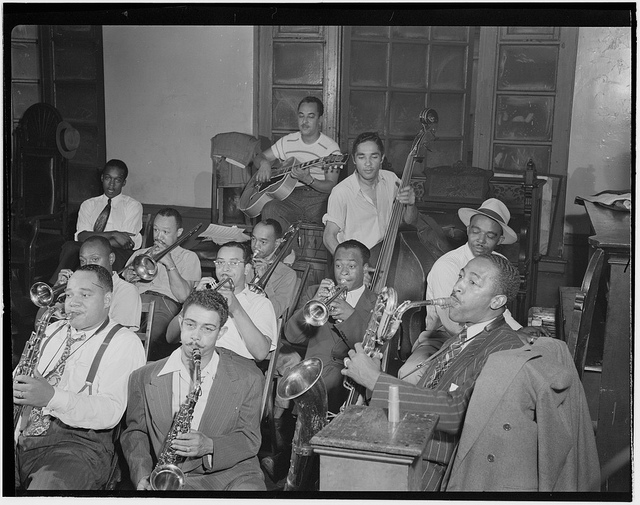 [Portrait of Joe Thomas and Eddie Wilcox, Loyal Charles Lodge No. 167, New York, N.Y., ca. Oct. 1947] (LOC)