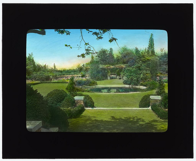 ["Welwyn," Harold Irving Pratt house, 100 Crescent Beach Road, Glen Cove, New York. (LOC)