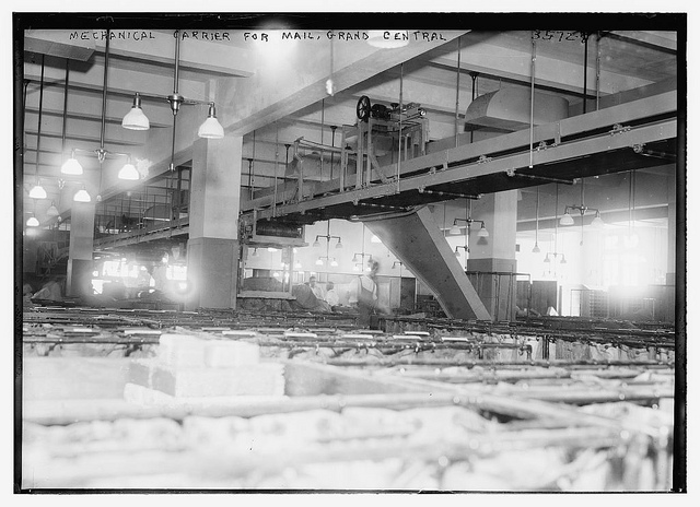 Mechanical carrier for mail, Grand Central  (LOC)