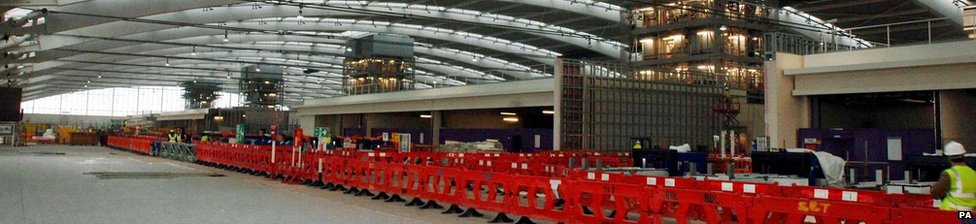 Heathrow Terminal 5 under construction