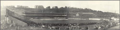 The Polo Grounds in New York City 1905 during the deciding game between the National and American Leagues