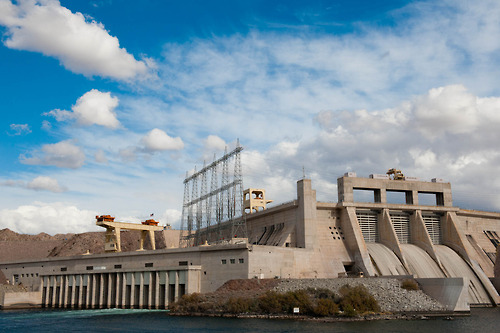 Davis Dam, Laughlin, NV. Photo by Alexander Stephens, Bureau of Reclamation.