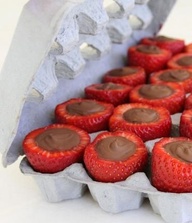 Inside out Chocolate filled strawberries - set them up in an egg carton while the chocolate dries and no worries about the chocolate cracking off the outside when you bite into it. Recipe included, click the photo ~ great holiday treat!