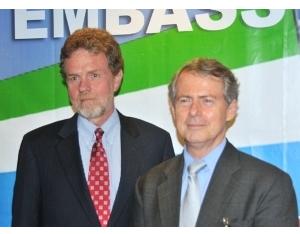 L-R 
U.S. Ambassador Micheal Owen & British High Commissioner Ian Hughes