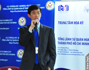 Mr. Jonathan Hwang moderated the panel discussion.