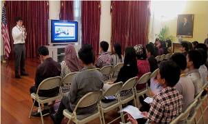 U.S.-bound Mindanao scholars visit U.S. Embassy