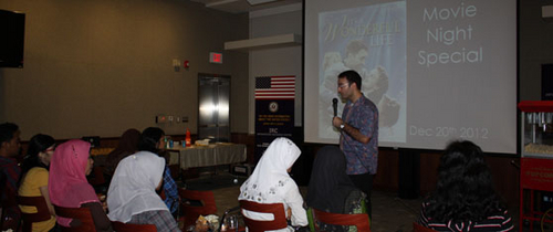 PAO Andrew Veveiros at a special nighttime showing of the classic American Christmas film, “It’s a Wonderful Life,” held in the Multi-Purpose Room [MPR], US Consulate General Surabaya, on Dec 20, 2012.
