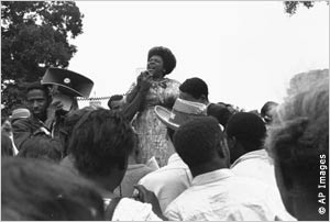 Fannie Lou Hamer, militante des droits civiques, participa à la création des Étés de la liberté du Mississippi, campagnes d’information et d’inscription sur les listes électorales destinées aux Américains noirs.