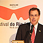 Consul General John Creamer celebrates the American Day on the 2012 Rio Film Festival (Photo: USConGen-RJ)