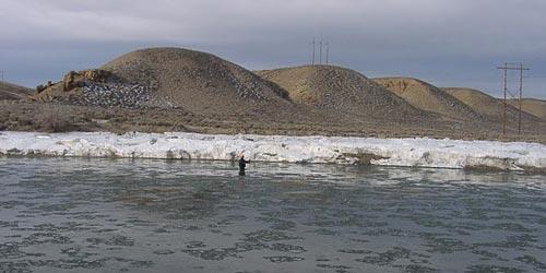 Green River near Green River, Wyoming, December 2004, streamgage and water-quality monitoring site