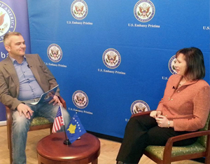 Intervju Ambasadorke Džejkobson za Glas Amerike – srpski servis ( Photo: U.S. Embassy Pristina)