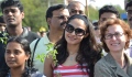 Tamil Actress Andrea Jeremiah joined U.S. Consul General Jennifer McIntyre smile for the press at Marina Beach on June 5, 2012. (State Dept.)