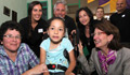 La Embajadora de Estados Unidos, Anne S. Andrew, se regocijó al saber que Nayeli Calvo de siete años de edad por fin tiene una silla de ruedas hecha a su medida.(U.S. State Department)