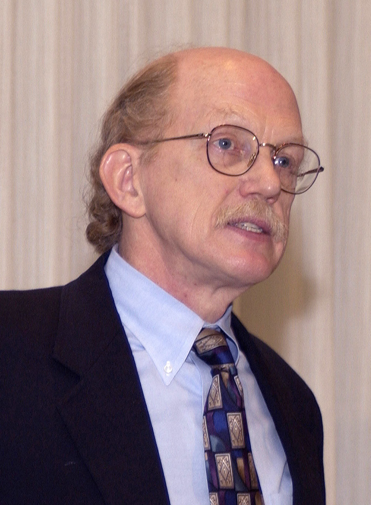 Photo of Dr. Robert Waterston