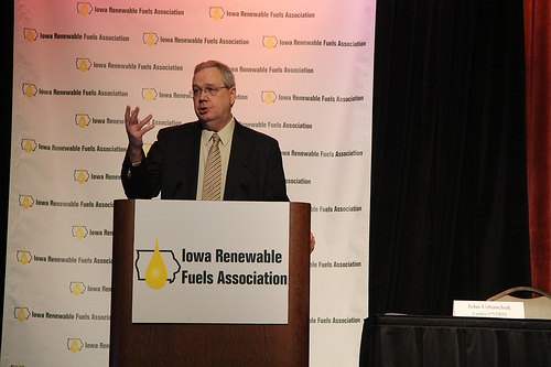 Under Secretary for Rural Development Dallas Tonsager describes Secretary Vilsack’s “All of the Above” energy strategy during the Iowa Renewable Fuels Summit. USDA photo.