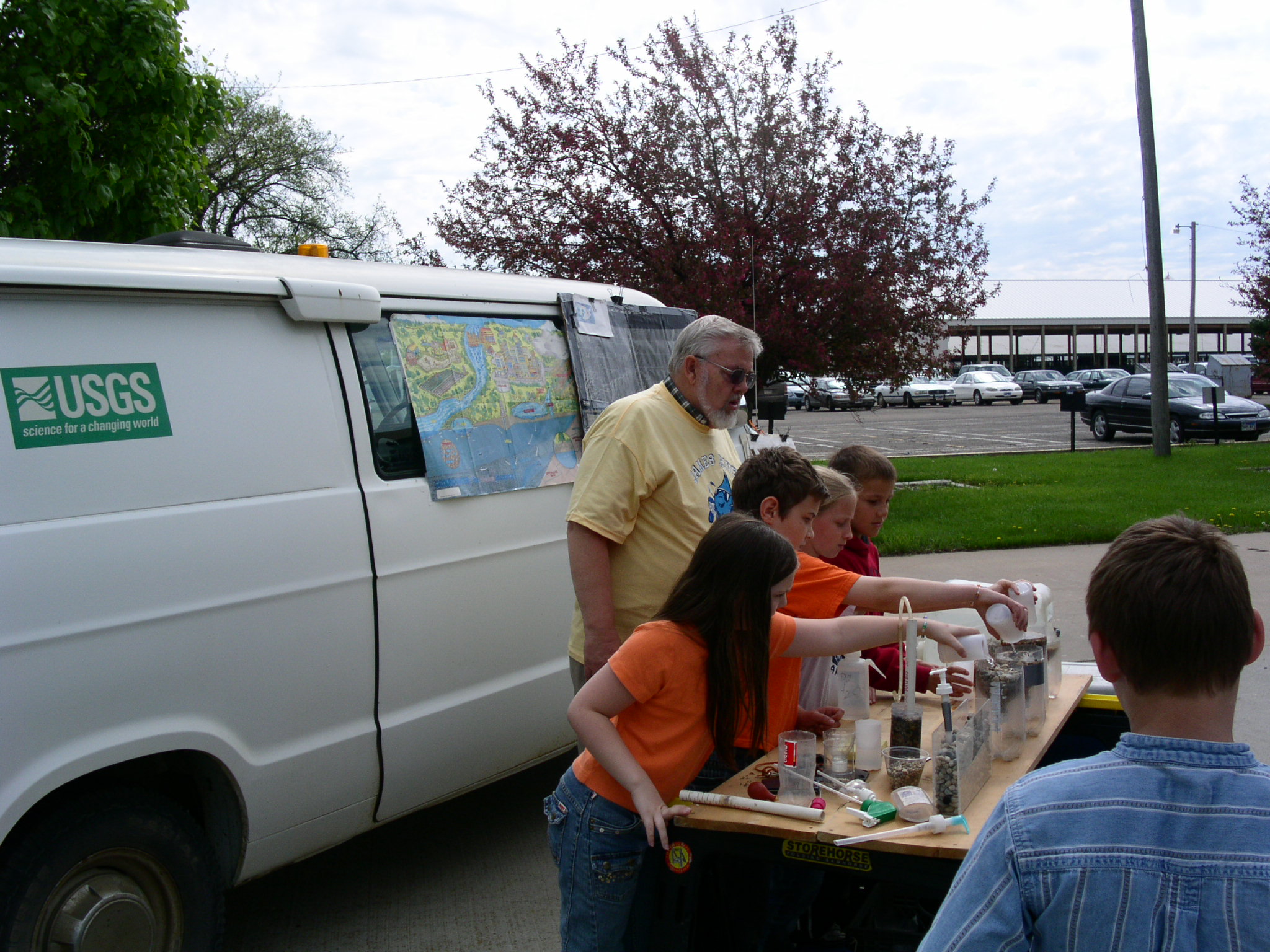 Photo of USGS employee at a water festival in Huron, SD