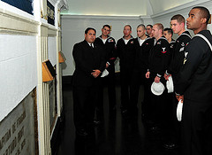Homenaje a héroes navales