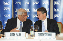 Secretary Geithner meets with India's business leaders