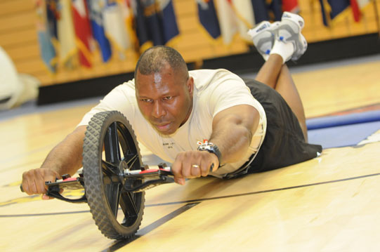 Fit to Lead CSM Tyce core exercises