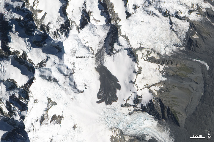 Avalanche in Aoraki/Mt. Cook National Park