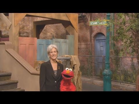 gripe, influenza, video, Elmo, secretaria Sebelius, Flu.gov 