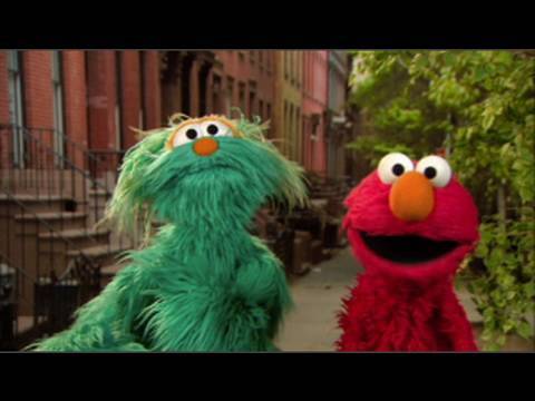 Elmo y Rosita: La Manera Correcta de Estornudar
