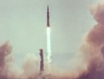 Photo of the launch of the 'Saturn V' rocket that propelled Apollo 11 to the moon.