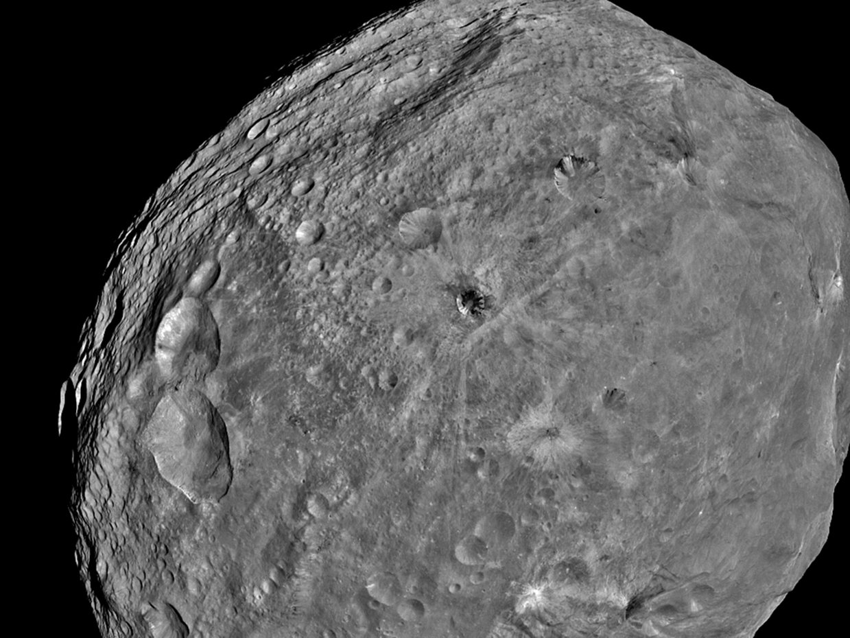 Latest Image of Vesta captured by Dawn on July 17, 2011