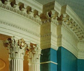 Columns in the Treaty Room at the State Department with the gilded Great Seal order.