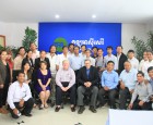 BBG Gov. Victor Ashe meets with broadcasters in Cambodia
