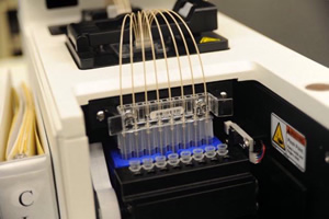 Illumina cluster generation machine which prepares flow cell