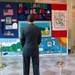 Obama Viewing AIDS Quilt