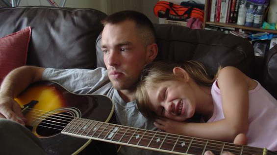 Staff Sergeant Romesha and his daughter Gwen