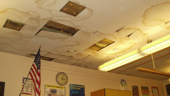 moldy-classroom-ceiling