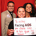 Yo estoy FACING AIDS por darle voz a los que no tienen (I am FACING AIDS to give a voice to those who don't have one.)