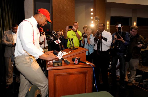 Grayson High School football player Robert Nkemdiche, the nation's top recruit, announces his intent to play college football for Ole Miss during a signing day ceremony at his high school auditorium in Grayson, Ga., Wednesday Feb. 6, 2013. (AP Photo/David Tulis) Photo: Dave Tulis, Associated Press / FR170493 AP