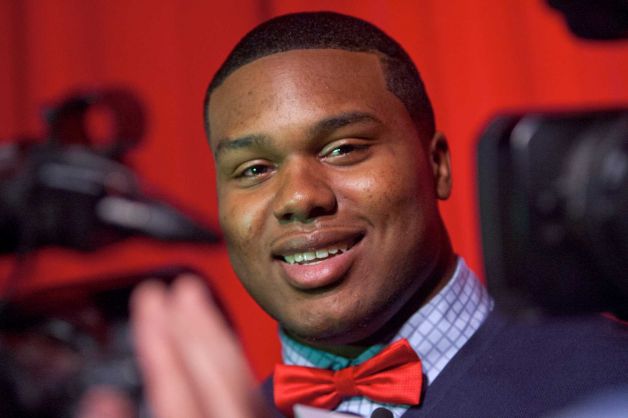 3504 x 2336~~$~~Dee Liner, a defensive lineman at Muscle Shoals High School in Muscle Shoals, Ala., smiles after announcing Wednesday, Feb. 6, 2013, that he has chosen to sign his national letter of intent to play football at Alabama. Photo: Matt McKean, AP / TimesDaily