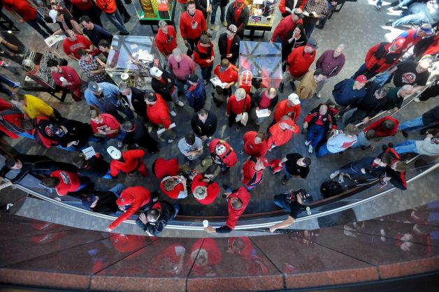 Fans wait for Georgia coaches during a national signing day news conference in Athens, Ga., Wednesday, Feb. 6, 2013. (AP Photo/The Athens Banner-Herald, AJ Reynolds)   MAGS OUT; MANDATORY CREDIT Photo: AJ Reynolds, Associated Press / OnlineAthens & The Athens Banner