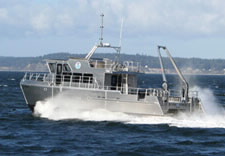Image of the R/V Bay Hyrdo II speeding through the water. Click for larrger image.